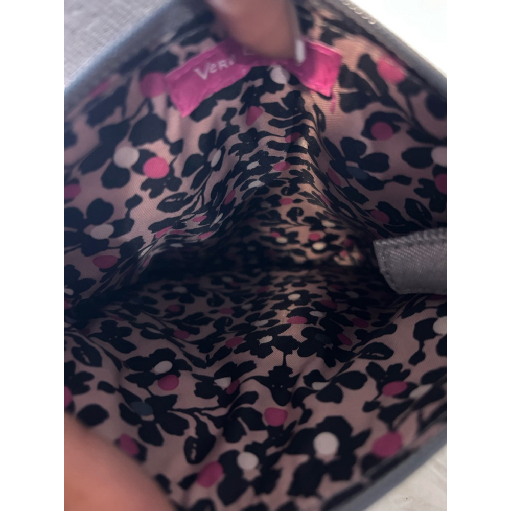 Vera Bradley Gray Quilted Messenger Crossbody Bag Purse - Picture 4 of 10
